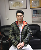 李伟
